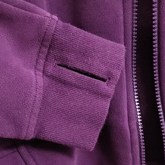 Lululemon Scuba Full Zip Hoodie Women’s Size 8 Dark Purple Thumbholes - Picture 10 of 11